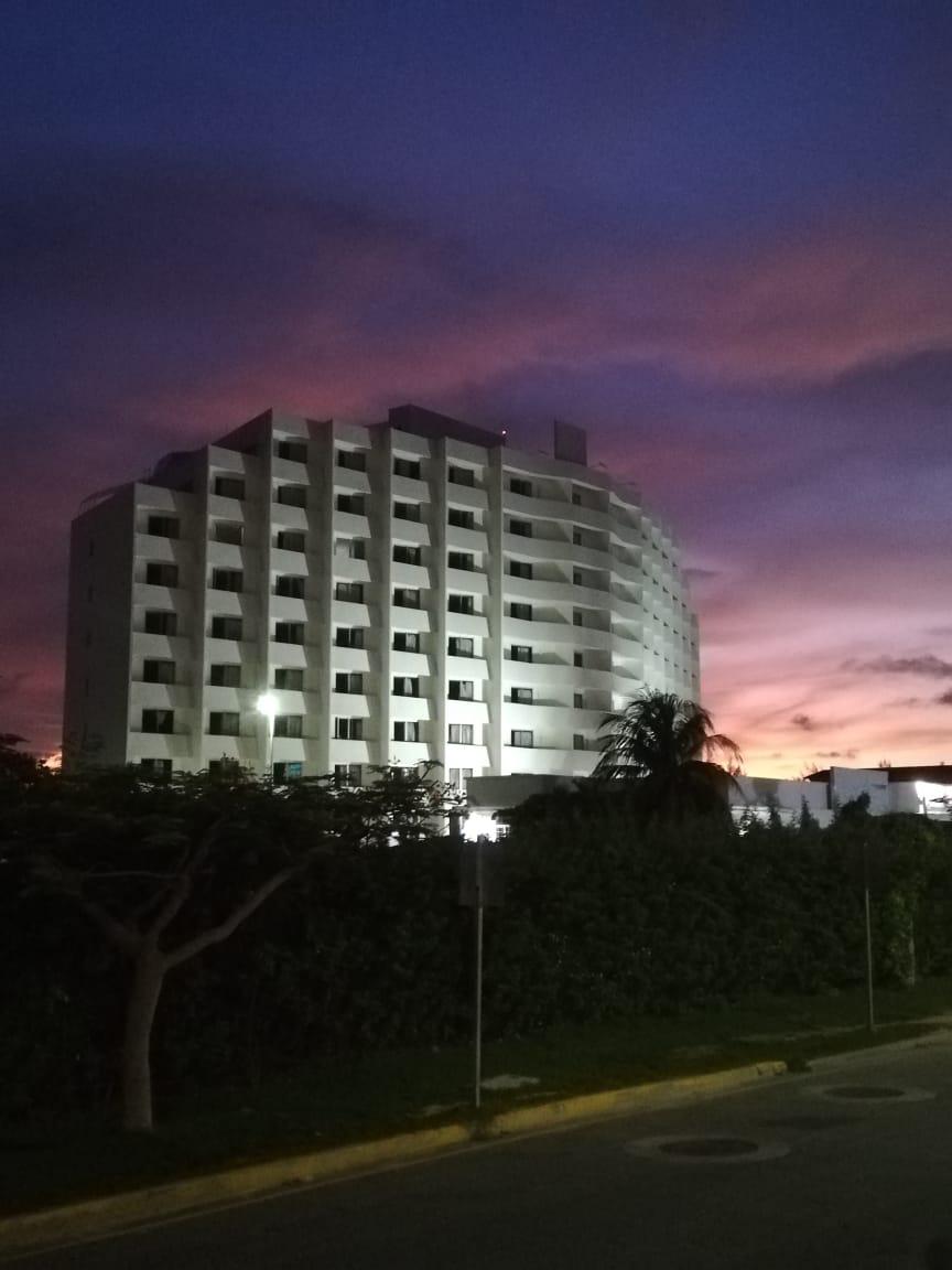 Hotel Calypso Cancún Esterno foto