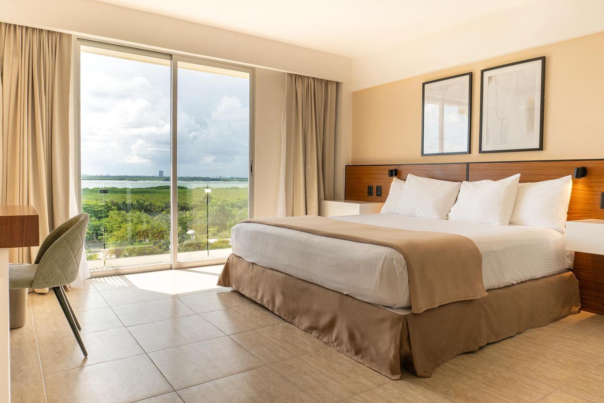 Hotel Calypso Cancún Esterno foto