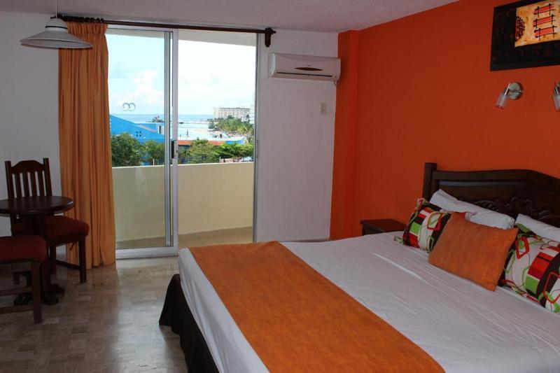 Hotel Calypso Cancún Esterno foto
